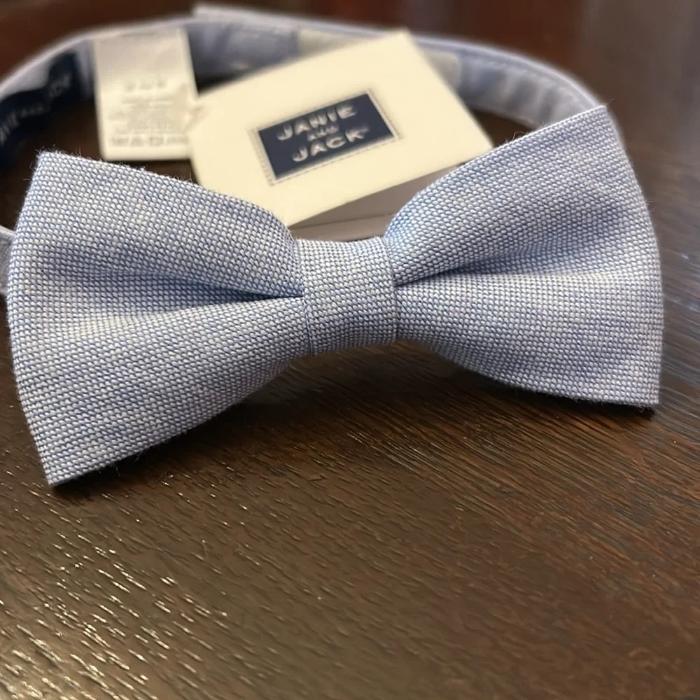 Janie and Jack Chambray Blue Cotton Oxford Bowtie